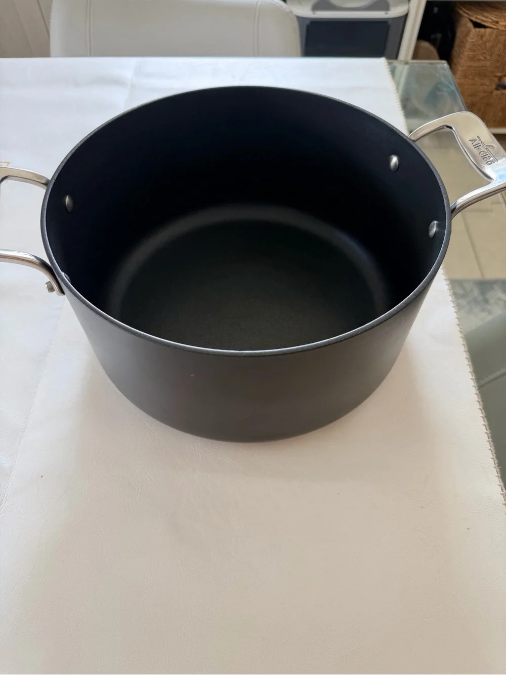 All clad Essentials Nonstick Cookware, Stockpot with Multi-purpose Insert 7qt